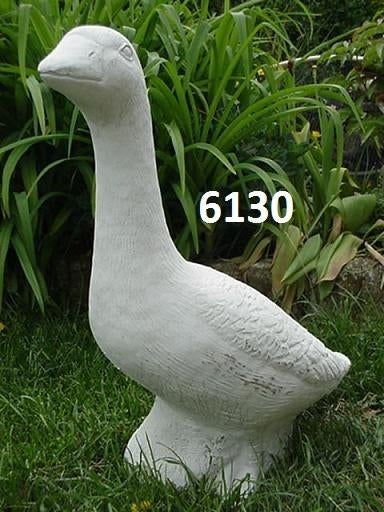 Gans. nr 6130., Tuin en Terras, Tuinbeelden, Ophalen, Nieuw, Beton, Dierenbeeld