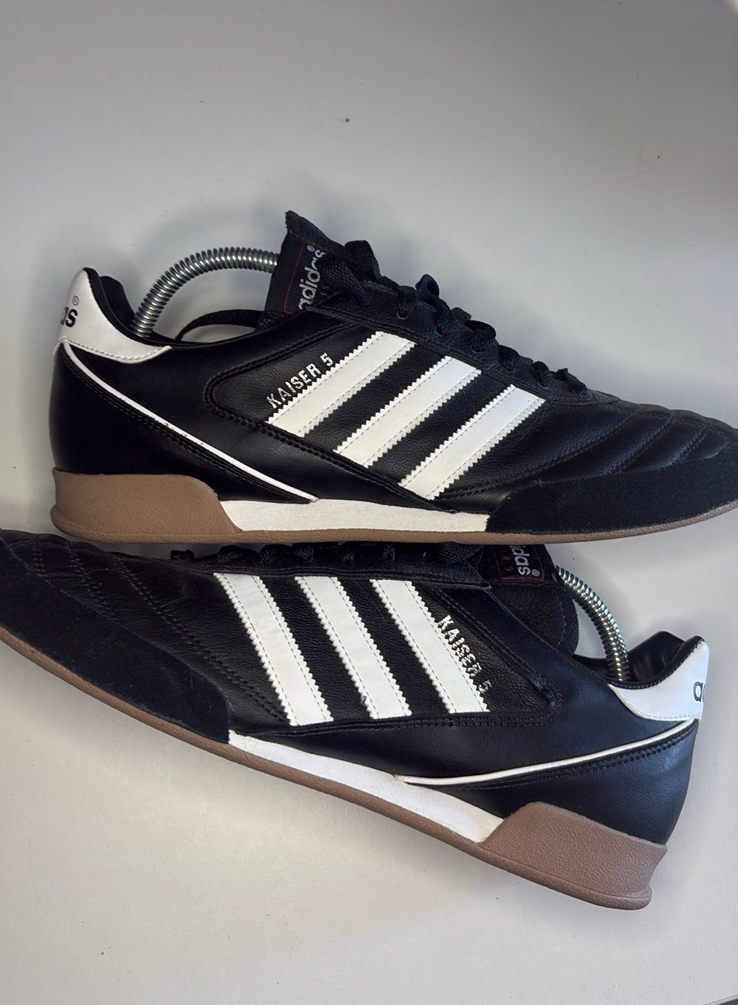Adidas kaiser 5 zaalvoetbalschoenen nieuw, Maat XS of kleiner, Schoenen, Nieuw, Ophalen of Verzenden