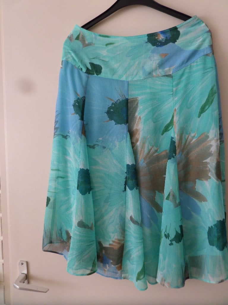 EDGAR VOS collection rok en blouse, maat 38. ZGAN!, Kleding | Dames, Maat 38/40 (M), Overige kleuren, Zo goed als nieuw, Onder de knie