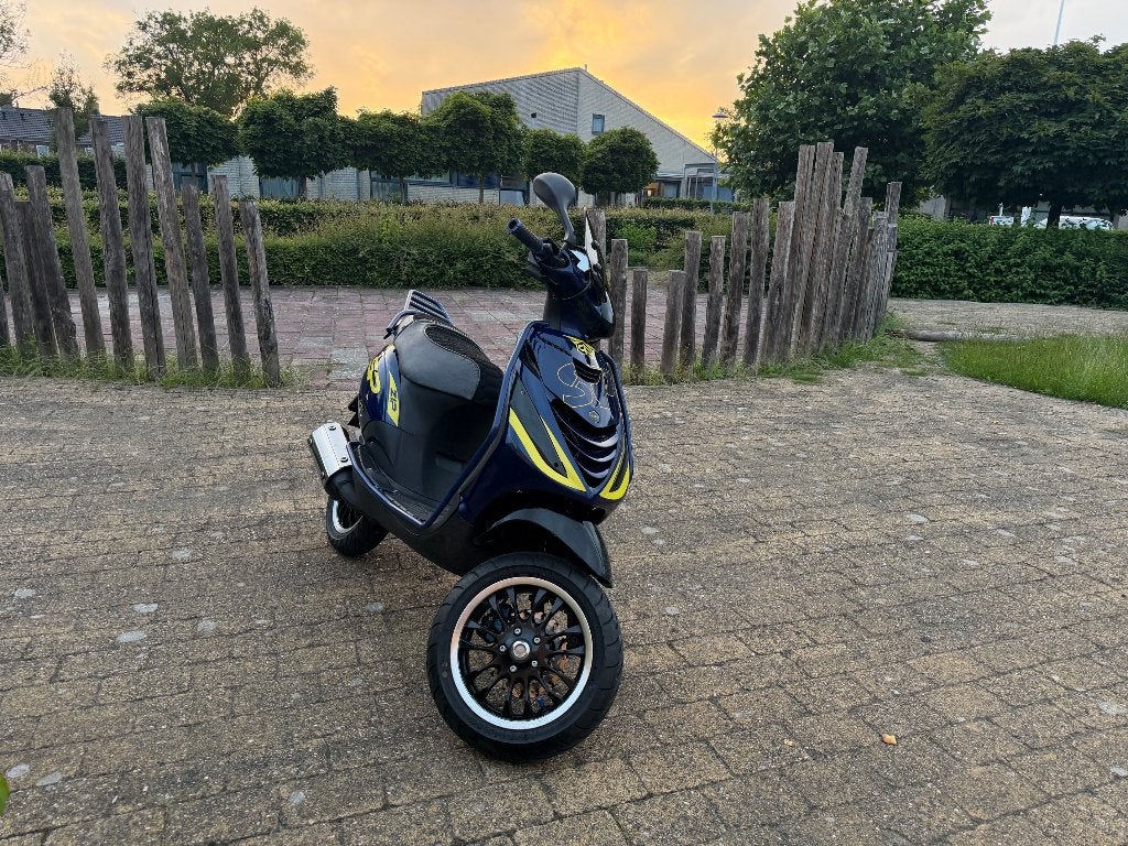 piaggo zip 125cc (waardepeiling), Fietsen en Brommers, Scooters | Piaggio, Zo goed als nieuw, Zip, Maximaal 45 km/u, Benzine, Ophalen