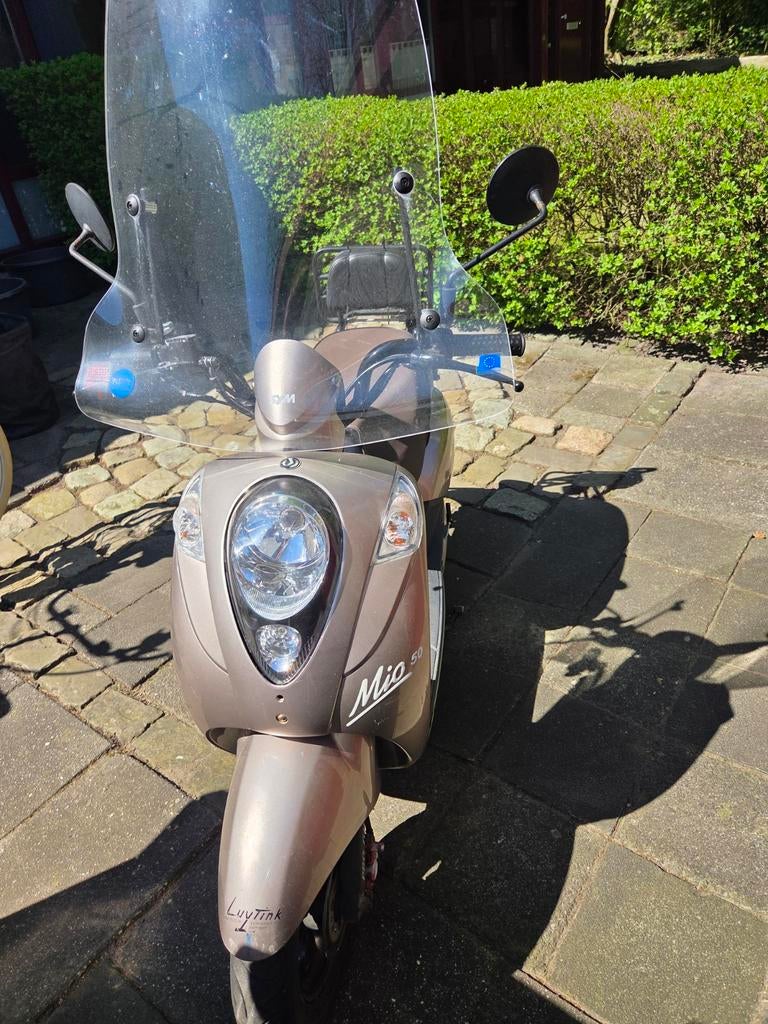 Sym Mio scooter uit 2014 - met defecte accu, Fietsen en Brommers, Scooters | SYM, Gebruikt, Benzine, Maximaal 25 km/u, Ophalen