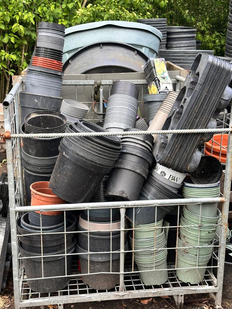 Diverse kweekpotten. Zelf uitzoeken. 100 stuks voor €15, Tuin en Terras, Bloempotten, Ophalen, Kunststof, Rond, Zo goed als nieuw