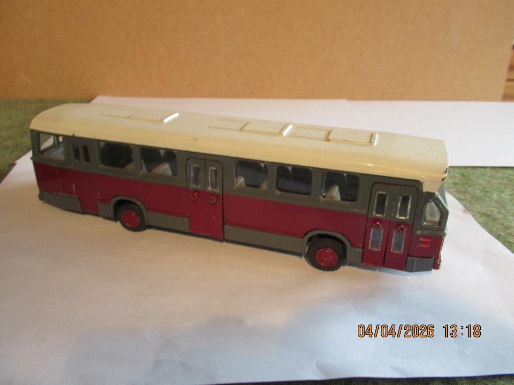 Lion Toy  Bus  rood, Hobby en Vrije tijd, Modelauto's | 1:50, Ophalen of Verzenden, Gebruikt, Bus of Vrachtwagen, Lion Toys
