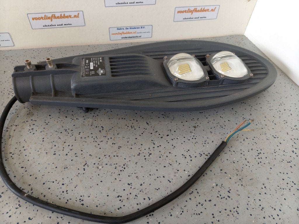John Helper SL100, straatlantaarn armatuur, Led 230V 100Watt, Gebruikt, Minder dan 50 watt, Ophalen of Verzenden, Netvoeding