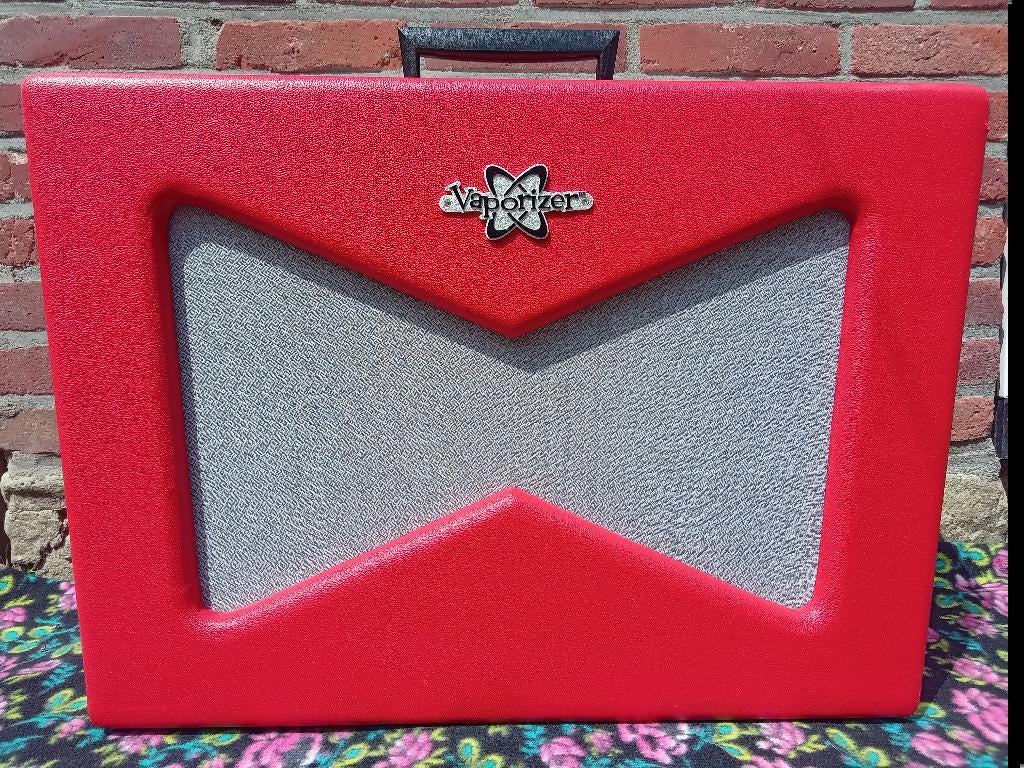 Fender Vaporiser (Rocket red), Ophalen, Zo goed als nieuw, Gitaar, Minder dan 50 watt