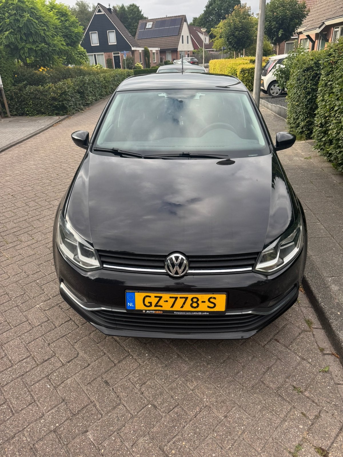 Volkswagen Polo 1.2 TSI 66KW 2015 Zwart, Auto's, 40 €/maand, 4 cilinders, Zwart, Origineel Nederlands