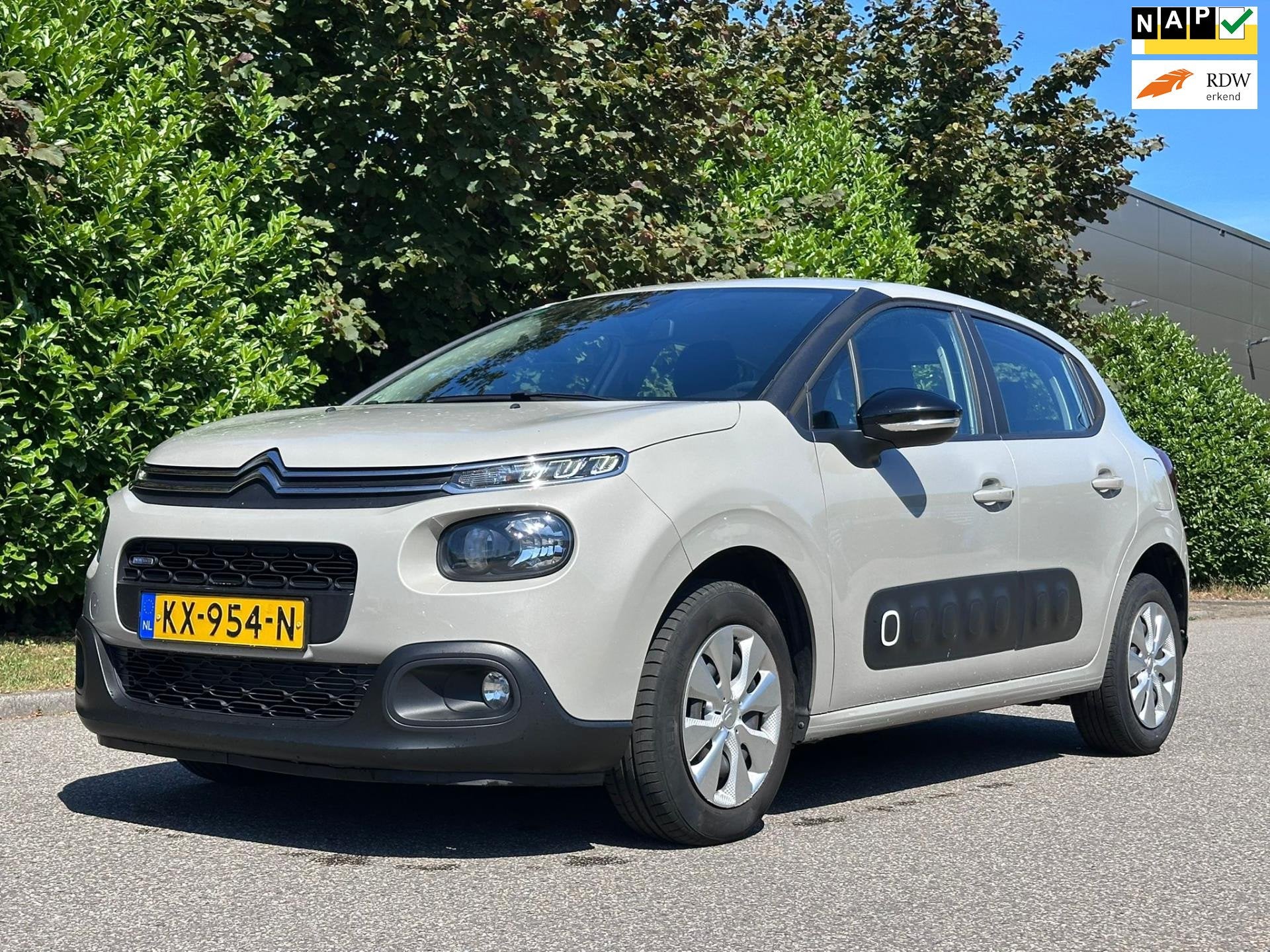 Citroen C3 1.2 PureTech Navigatie*Cruise*Clima*NAP*Parkeerse, Voorwielaandrijving, 450 kg, Euro 6, 1199 cc