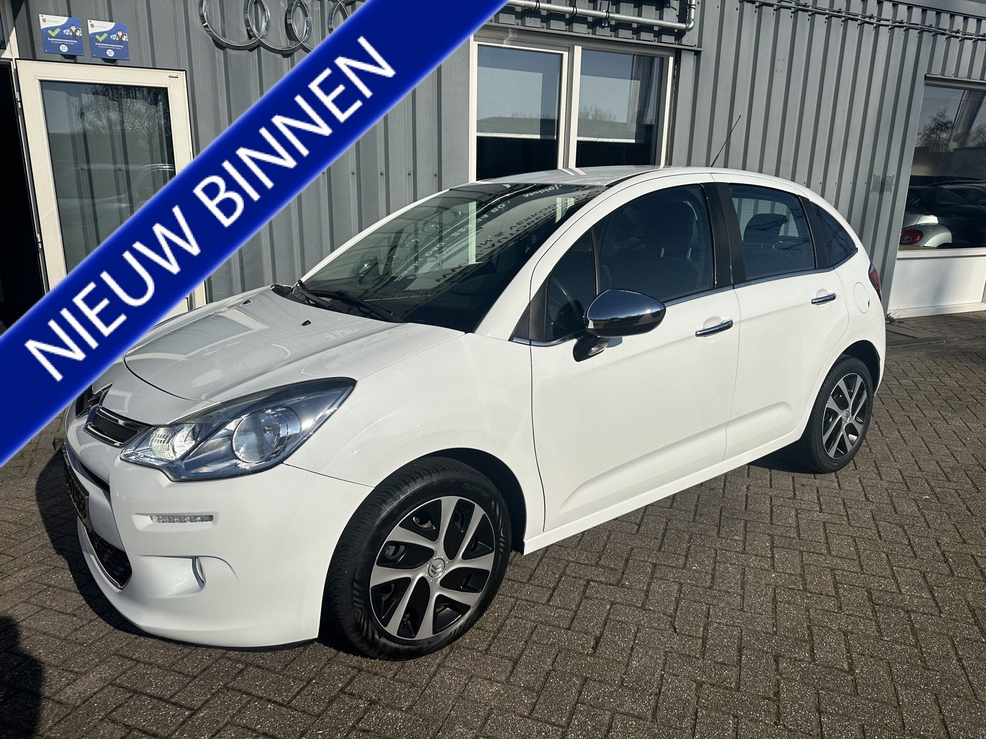 Citroën C3 1.0 PureTech Attraction (bj 2014), Auto's, Voorwielaandrijving, Euro 5, Gebruikt, Zwart