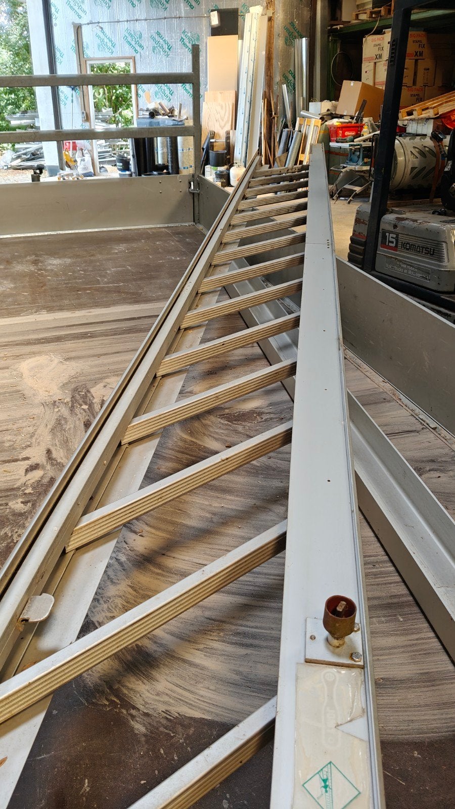 Aluminium noodtrap / vluchttrap, 550 meter hoog, Ophalen of Verzenden