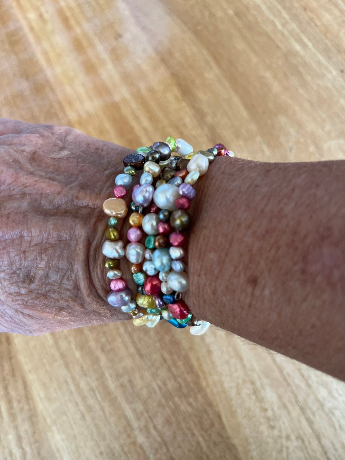 Drie armbanden, parel, één maat, Ophalen of Verzenden, Nieuw, Overige kleuren, Overige materialen