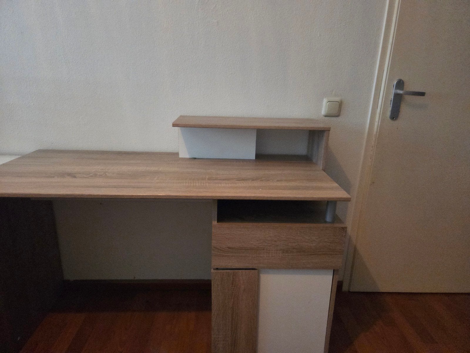 houten bureau, Ophalen, Zo goed als nieuw, Wit, Hout