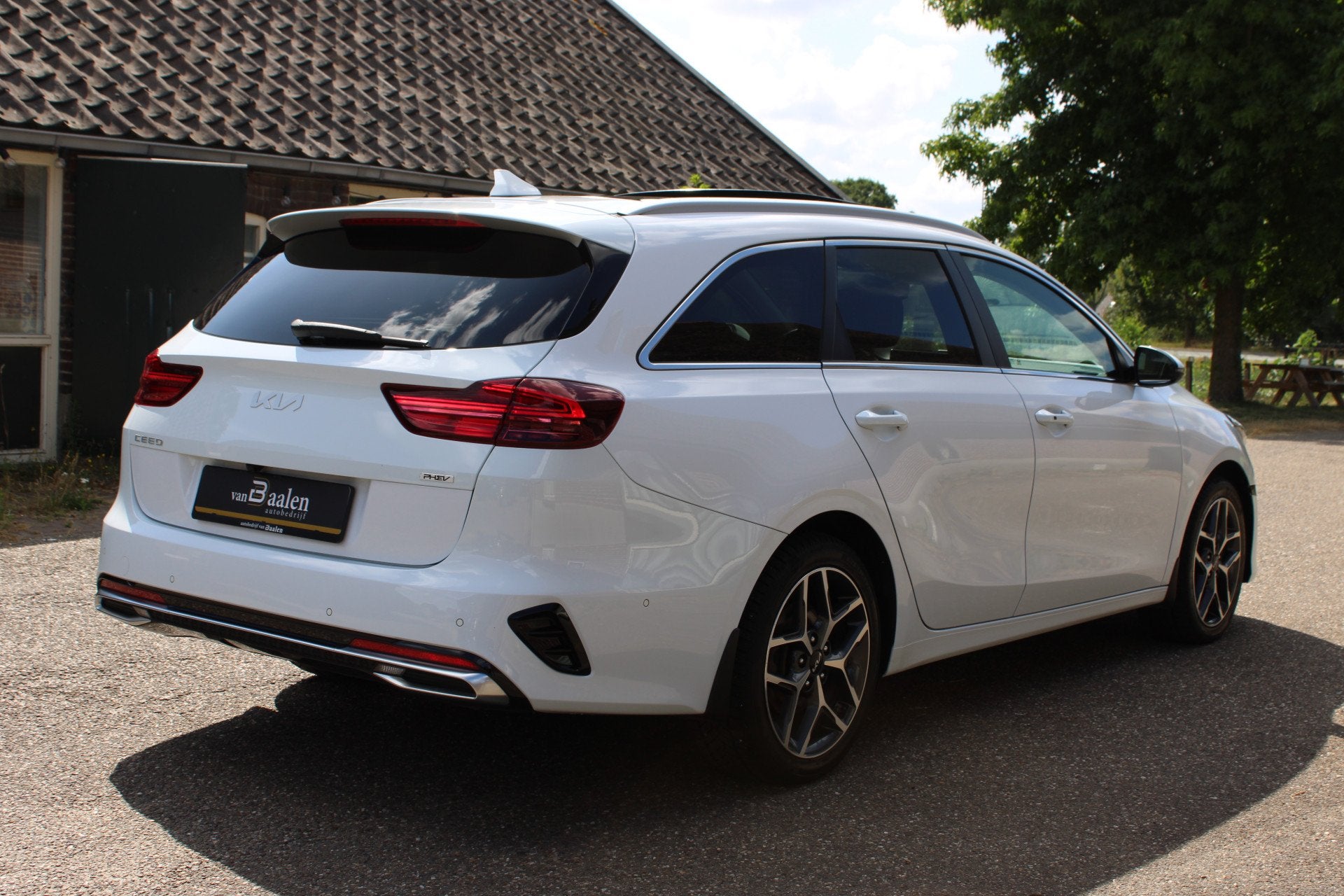 Kia Ceed Sportswagon 1.6 GDI PHEV PREMIUM NW TYPE PANO LEER, Auto's, Dealer onderhouden, Automatische klimaatregeling, Gebruikt