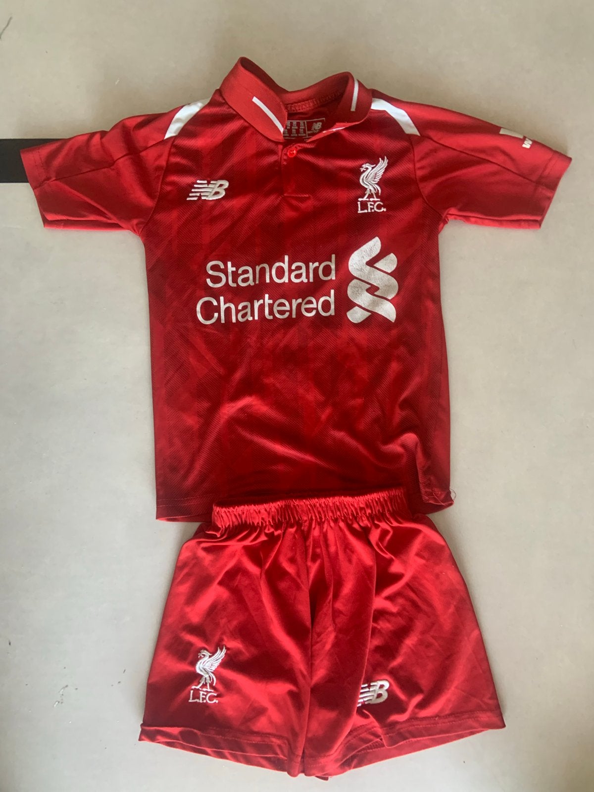 Liverpool M. Salah Thuisshirt Setje Kinderen, Ophalen of Verzenden, Gebruikt, Jongen, Setje