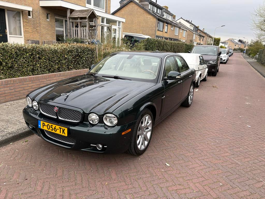 Jaguar XJ (X358), 4 stoelen, 298 pk, Particulier, 1508 kg