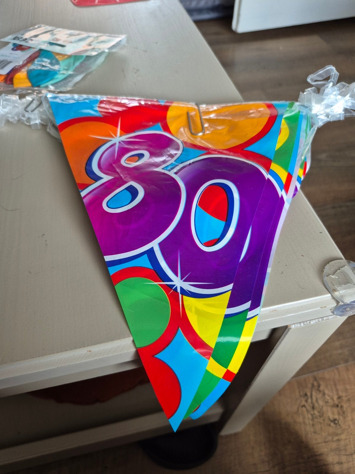 Feestelijke vlaggenlijn voor 80e verjaardag, Ophalen of Verzenden, Nieuw, Versiering, Verjaardag