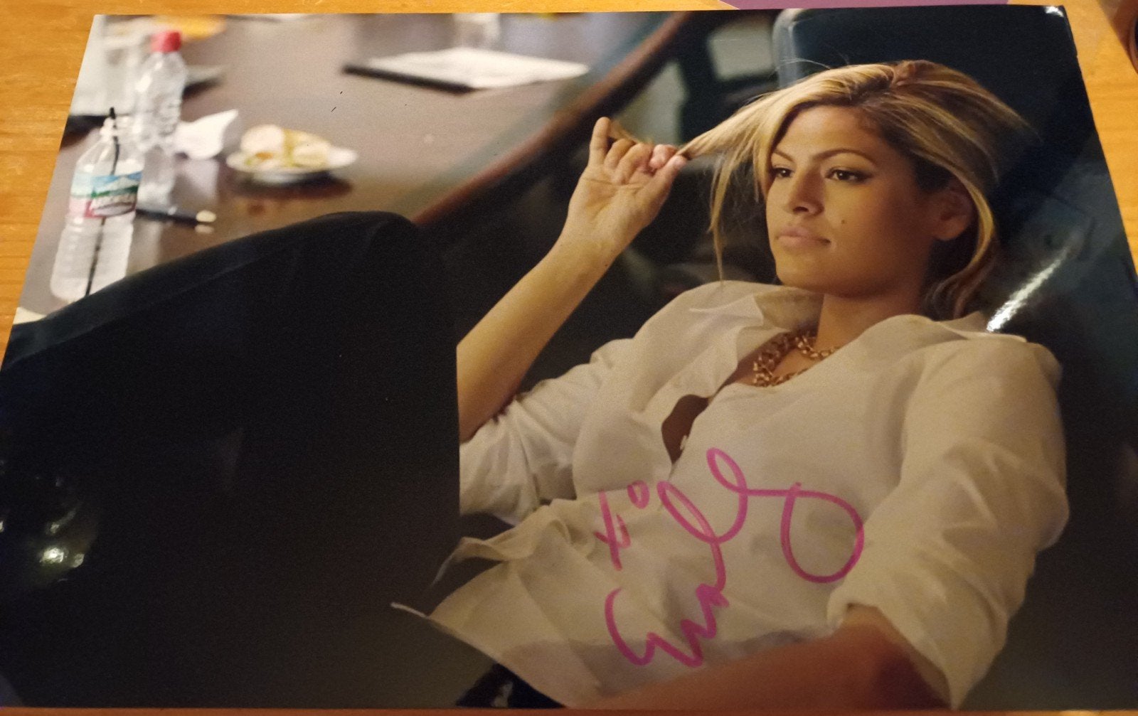 Eva Mendes handtekening gesigneerde foto 30x20cm, Ophalen of Verzenden, Zo goed als nieuw, Foto of Kaart