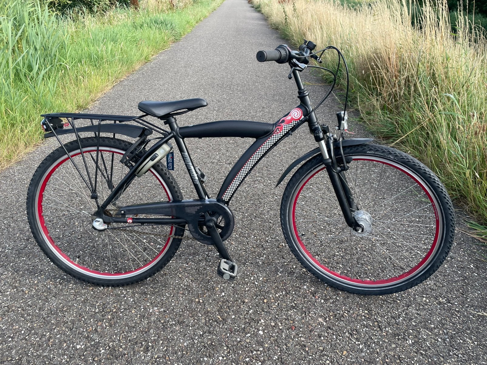 Kleintje SNAKEWEEK 26 inch BATAVUS naked SNAKE jongensfiets, Ophalen, Gebruikt, Velgrem