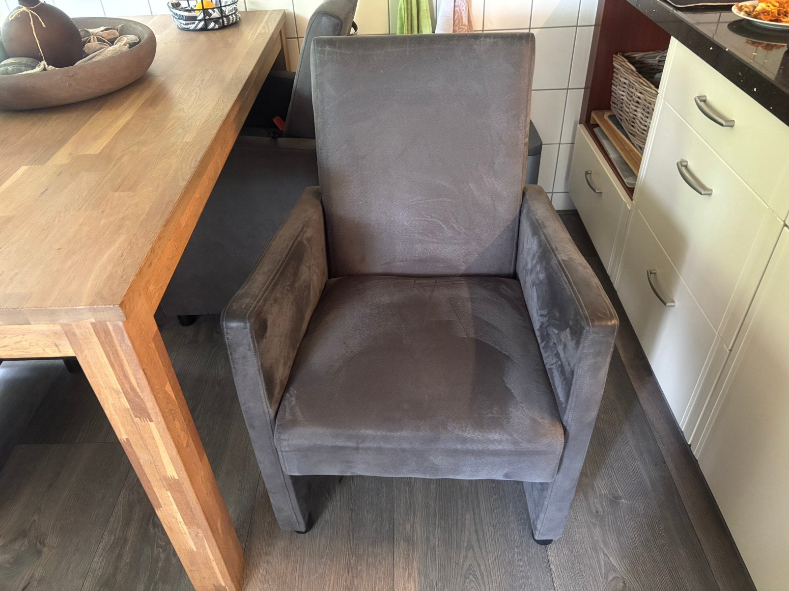 Eettafel, Ophalen, Gebruikt, 4 tot 6 stoelen