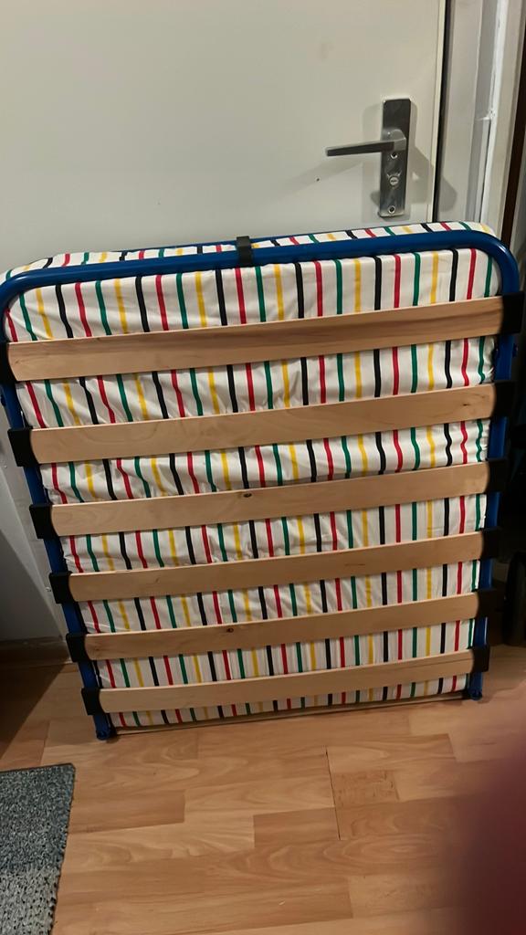 Logeer bed inklapbaar met een extra matras, Ophalen, 90 cm, Eenpersoons, Zo goed als nieuw