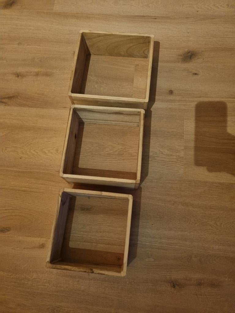 Set van 3 houten wandplanken / opbergbakjes, Ophalen, Gebruikt