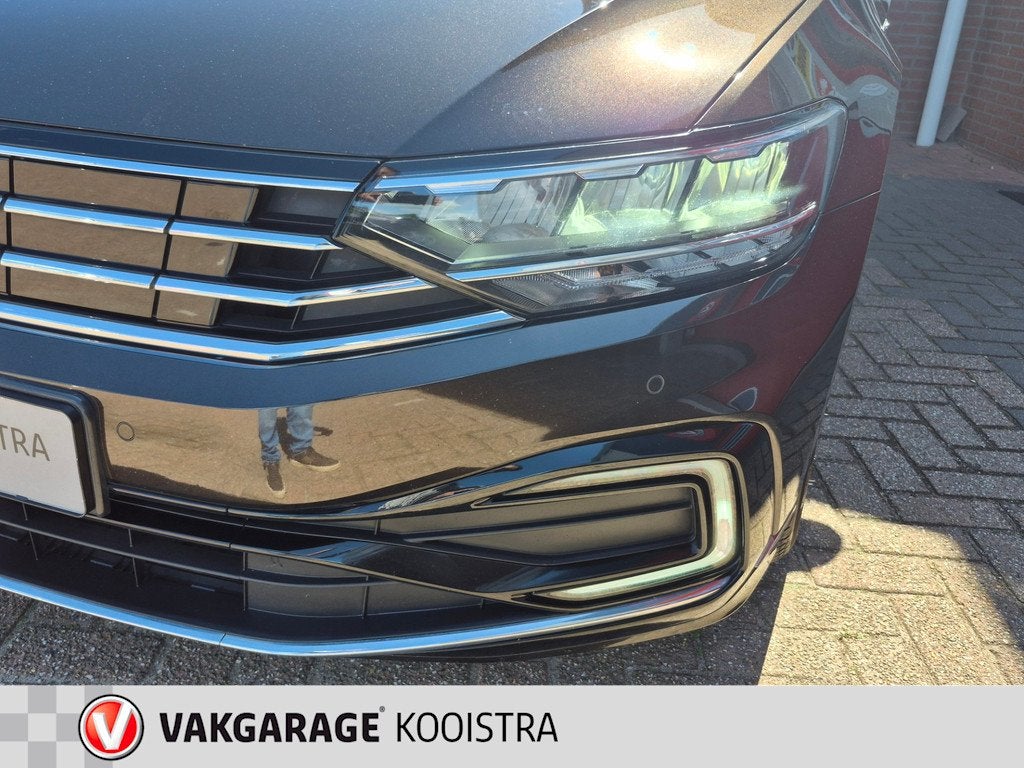 Volkswagen Passat Variant 1.4 TSI PHEV GTE Business|Pano|Mas, 12 maanden, Stof, Gebruikt, Zwart