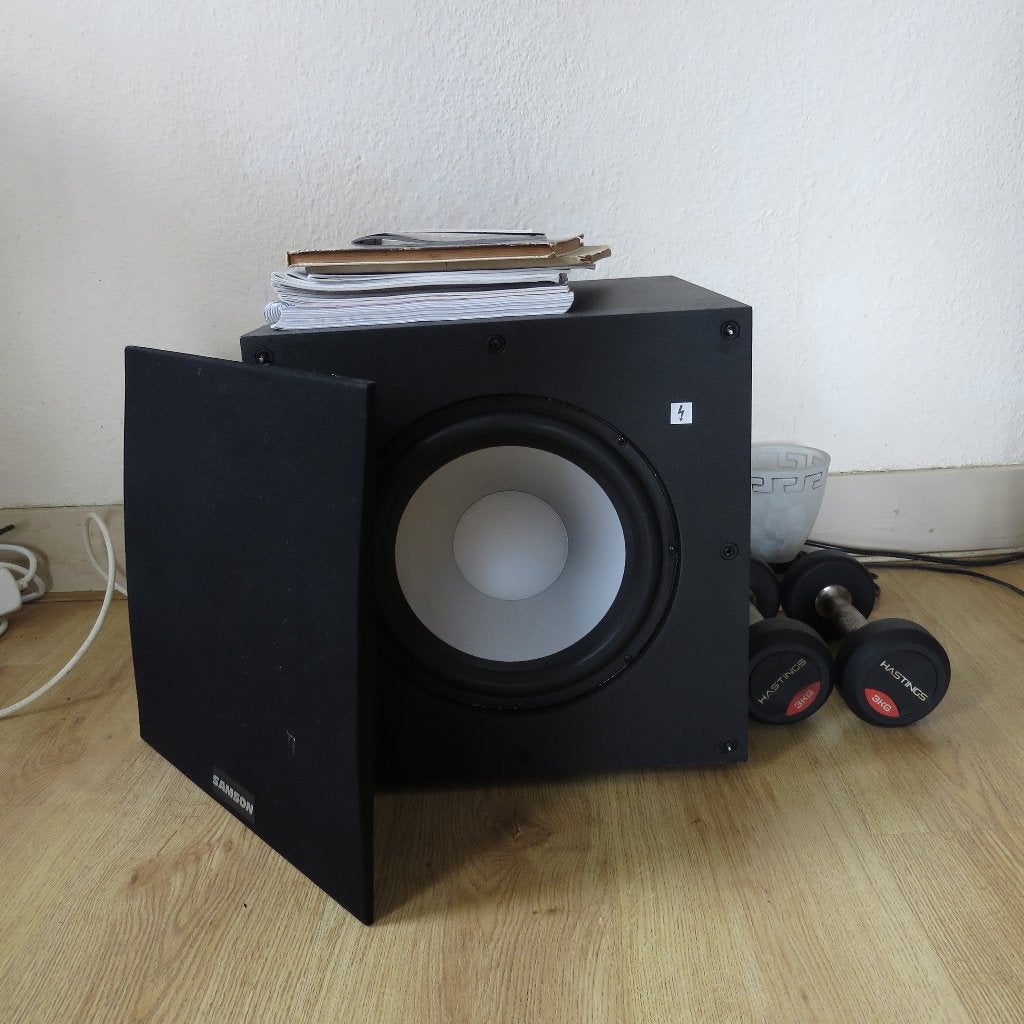 Te koop samson actieve subwoofer.