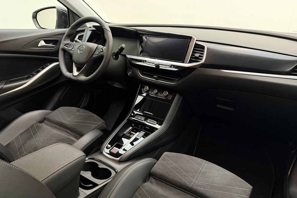 Opel Grandland 1.2 Turbo 130pk Automaat Ultimate | Navigatie, Auto's, Opel, 15 km/l, Gebruikt, 1199 cc, Alcantara