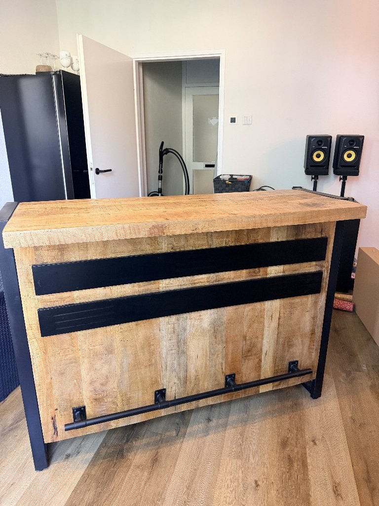 Industriële bartafel van Mangohout en Metaal - 140x50x105cm, Huis en Inrichting, Barren, Ophalen, Zo goed als nieuw