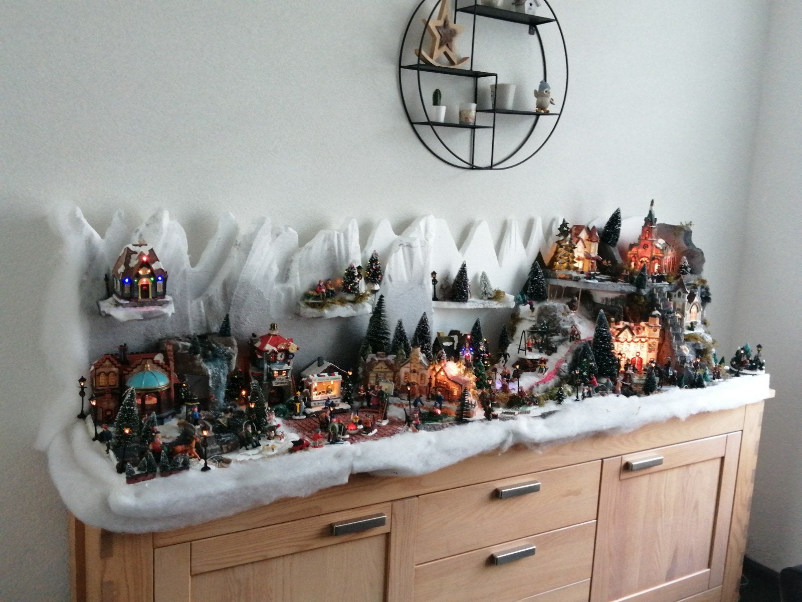 te koop mooi groot, uitgebreid kerstdorp, Diversen, Ophalen