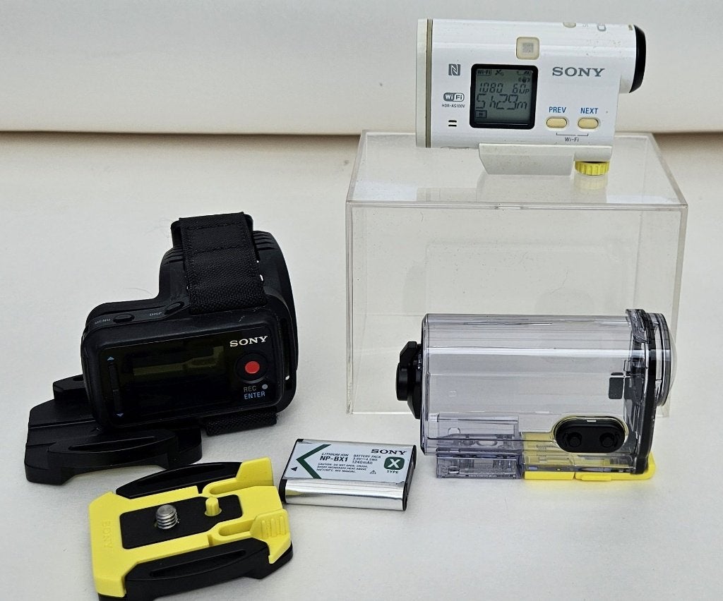 Sony HDR-AS100V Action Cam met accessoires, Ophalen, Zo goed als nieuw, 8 tot 20x, Sony