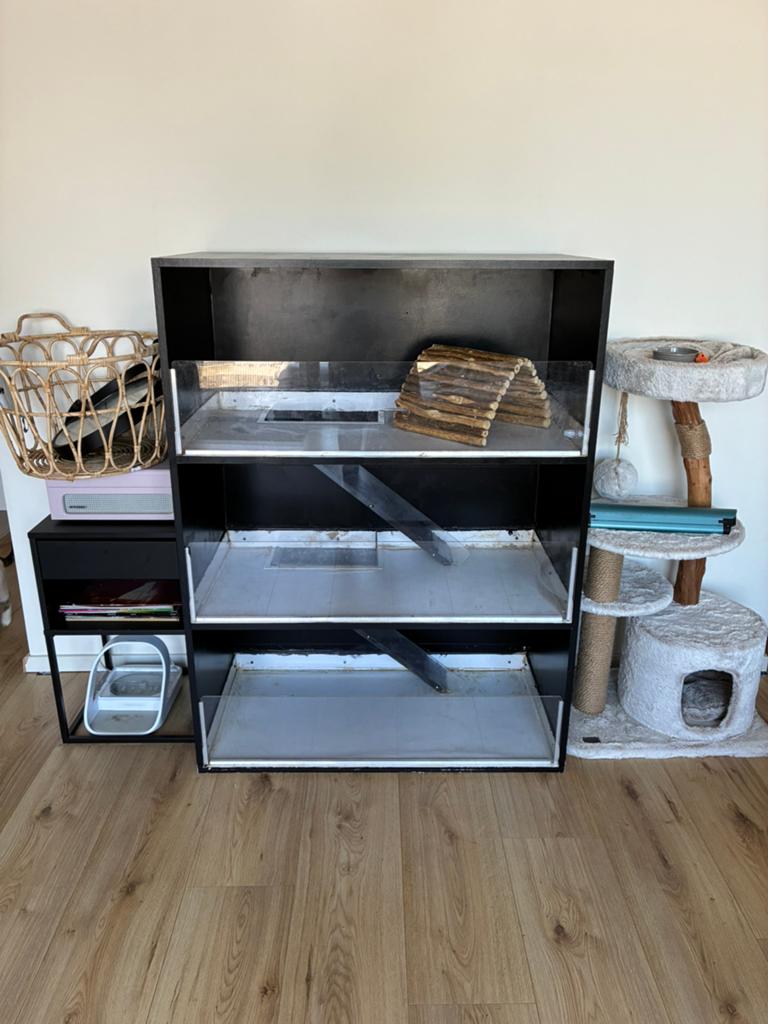 Konijnenhok, Dieren en Toebehoren, Knaagdieren en Konijnen | Hokken en Kooien, Ophalen, Zo goed als nieuw, 90 cm of meer, Konijn