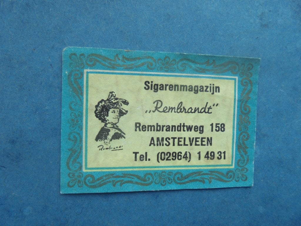 Oud lucifermerk Sigarenmagazijn REMBRANDT in Amstelveen, Verzamelen, Rookartikelen, Aanstekers en Luciferdoosjes, Ophalen of Verzenden