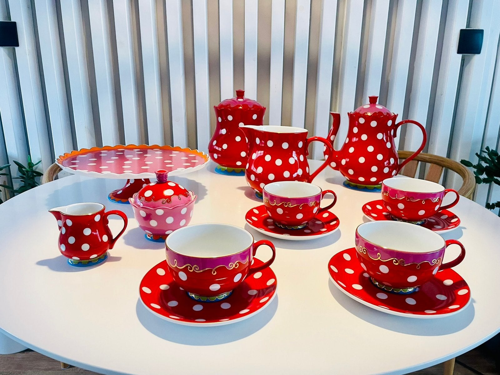 Oilily Stippenservies Rood • Complete High Tea / Koffieset, Ophalen, Overige merken, Zo goed als nieuw, Overige stijlen