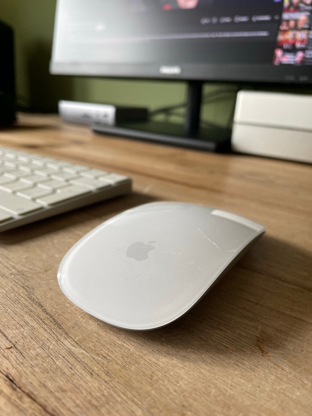 Apple Magic Mouse 2, Rechtshandig, Muis, Ophalen of Verzenden, Zo goed als nieuw