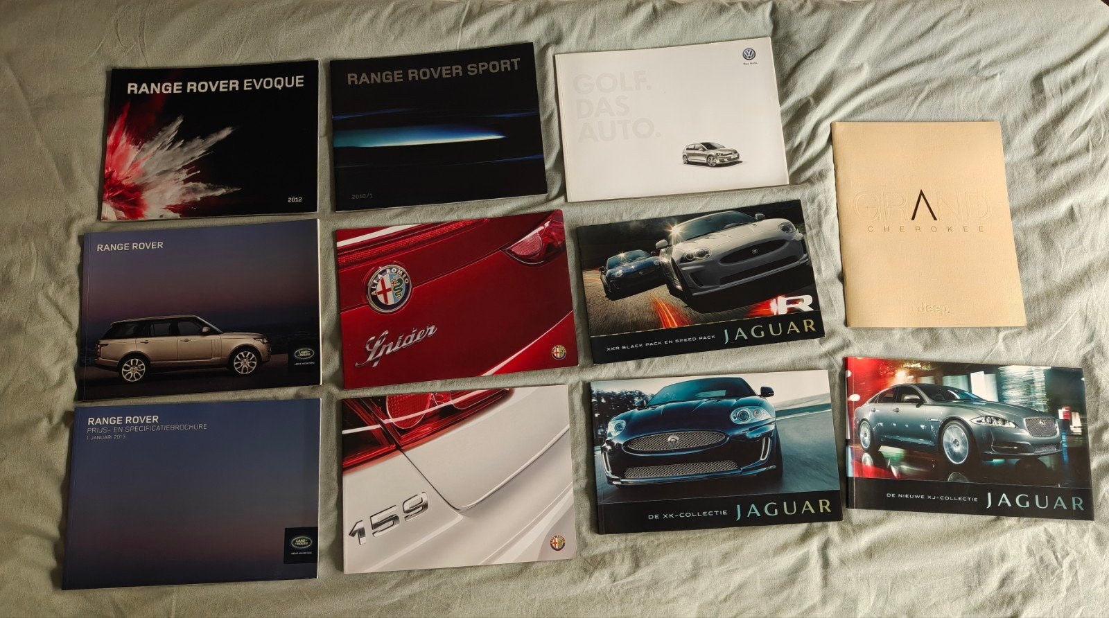 Diverse autobrochures (o.a. Jaguar, Range Rover, Alfa), Ophalen of Verzenden