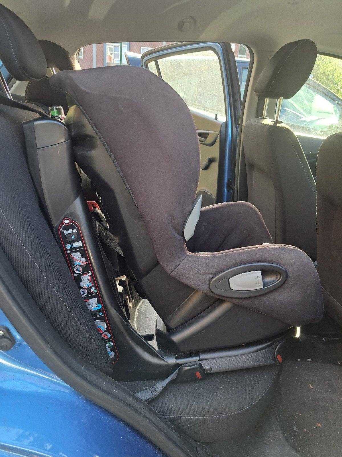Maxi-Cosi Axiss autostoel 9-18 kg, draaibaar, Kinderen en Baby's, Autostoeltjes, Ophalen, 9 t/m 18 kg, Slaapstand, Maxi-Cosi