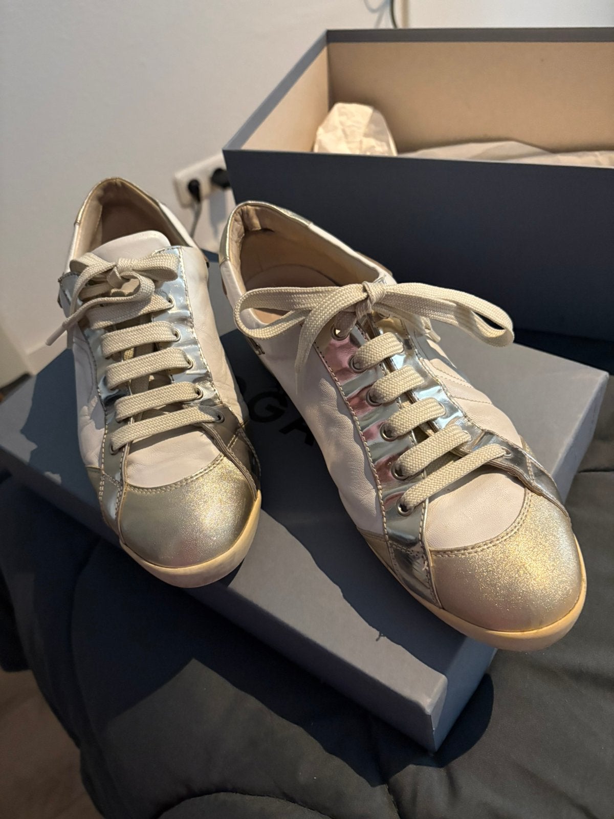 Mooie La Cabala sneakers mt 41 leer, Wit, Ophalen of Verzenden, Sneakers of Gympen, Zo goed als nieuw
