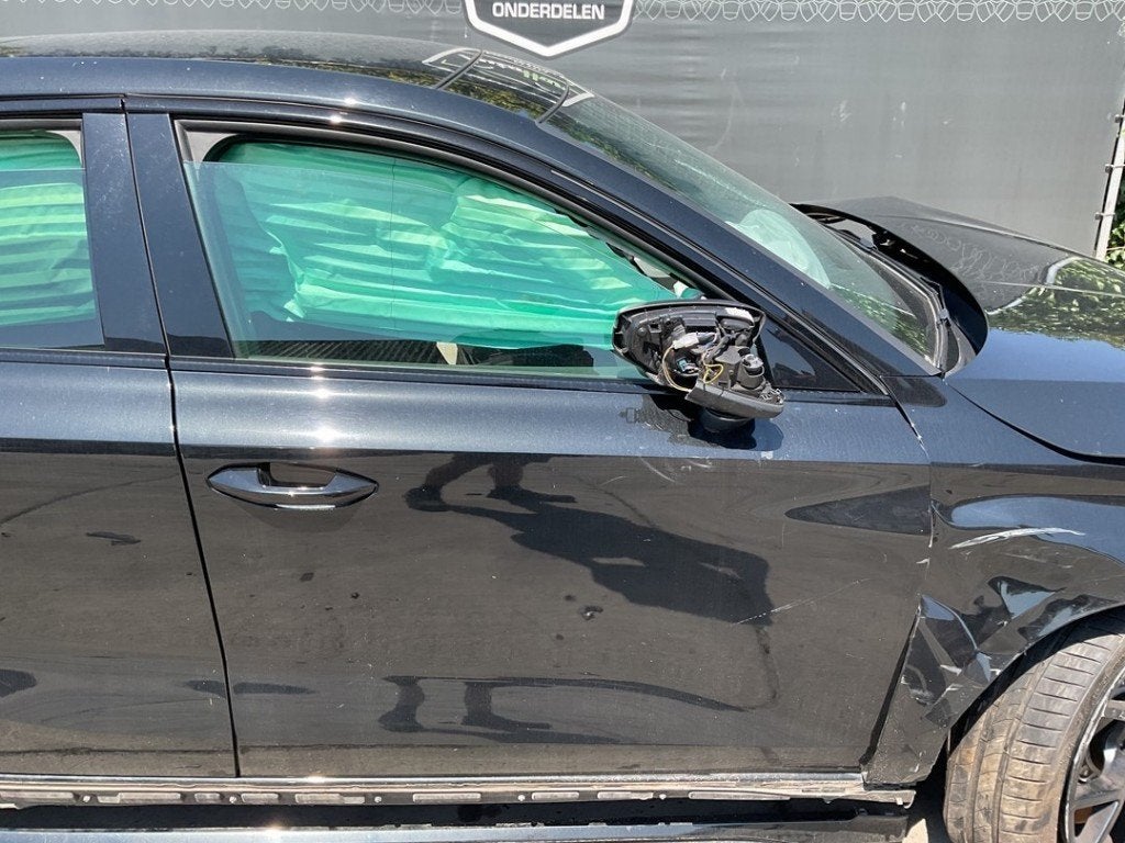Portier Rechts Voor Audi RS 3 Sportback (8YA) 2023 8Y0831052, Gebruikt, Auto-Union-Straße  1, Ingolstadt 85057, , Duitsland, Info@audi.de