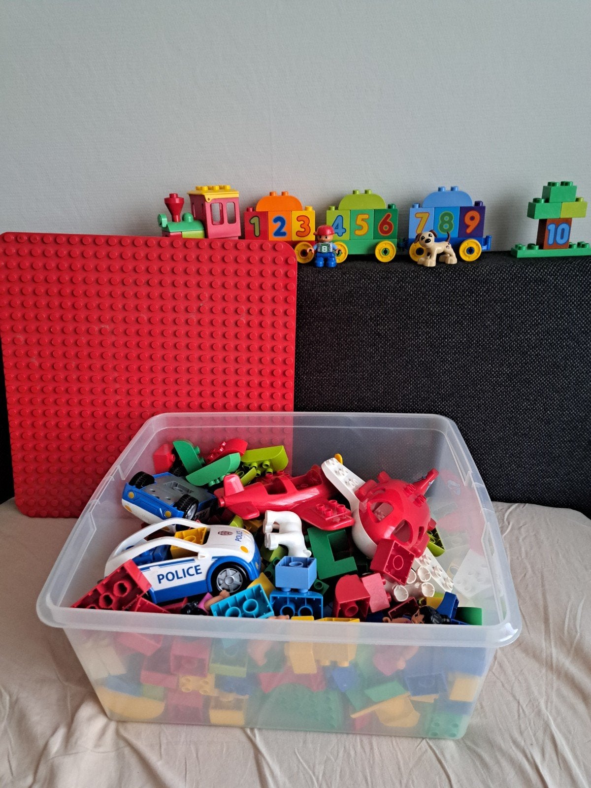 bak Duplo met grote bouwplaat en trein, Kinderen en Baby's, Speelgoed | Duplo en Lego, Gebruikt, Ophalen of Verzenden, Duplo, N.v.t