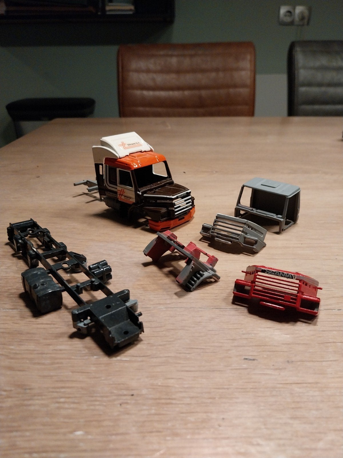 scania 3 serie torpedo onderdelen, Hobby en Vrije tijd, Modelauto's | 1:50, Ophalen of Verzenden, Gebruikt, Bus of Vrachtwagen