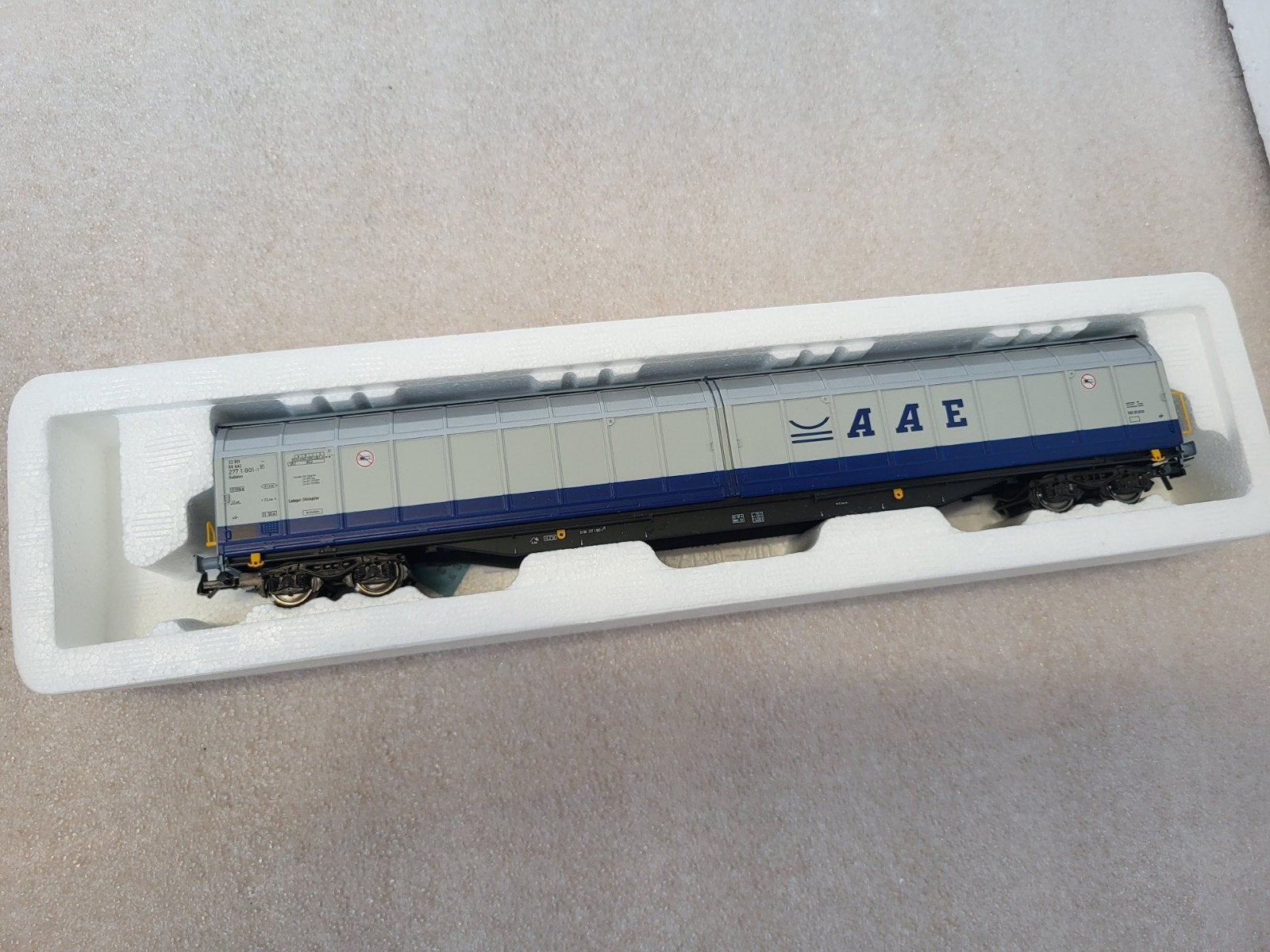 Roco 47139 AAE Gesloten goederenwagon H0, Gelijkstroom, Wagon, Ophalen of Verzenden, Zo goed als nieuw