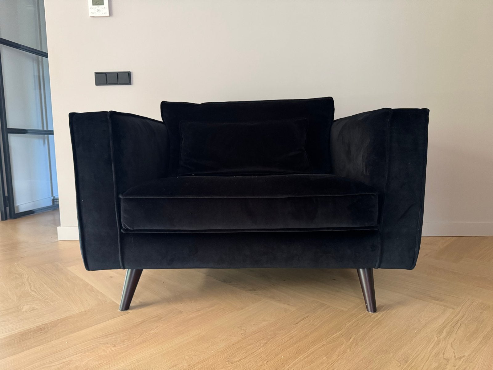 Goossens fauteuil zwart fluweel - Zo goed als nieuw, Ophalen, Zo goed als nieuw, Stof, 75 tot 100 cm