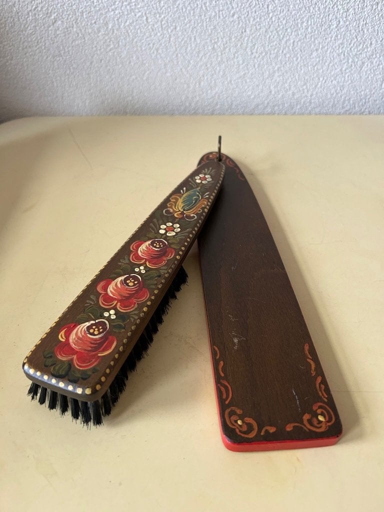 Vintage Handbeschilderde Houten Kledingborstel Volkskunst, Ophalen of Verzenden