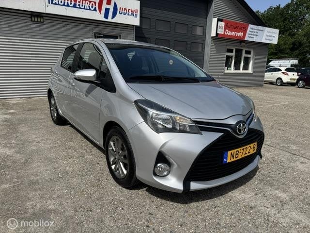 Toyota Yaris 1.0 VVT-i 5-DRS Aspiration Facelift!, Stof, 730 kg, Handgeschakeld, 3 cilinders