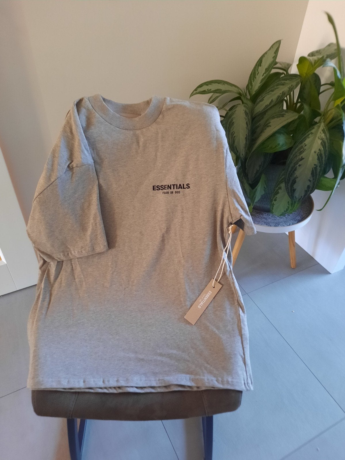 essentials heren t-shirt mt L, Kleding | Heren, Maat 52/54 (L), Nieuw, Ophalen of Verzenden, Grijs