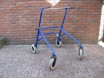 Speciale rollator voor jong en oud. Henry STR 3., Ophalen of Verzenden, Opvouwbaar, Zo goed als nieuw