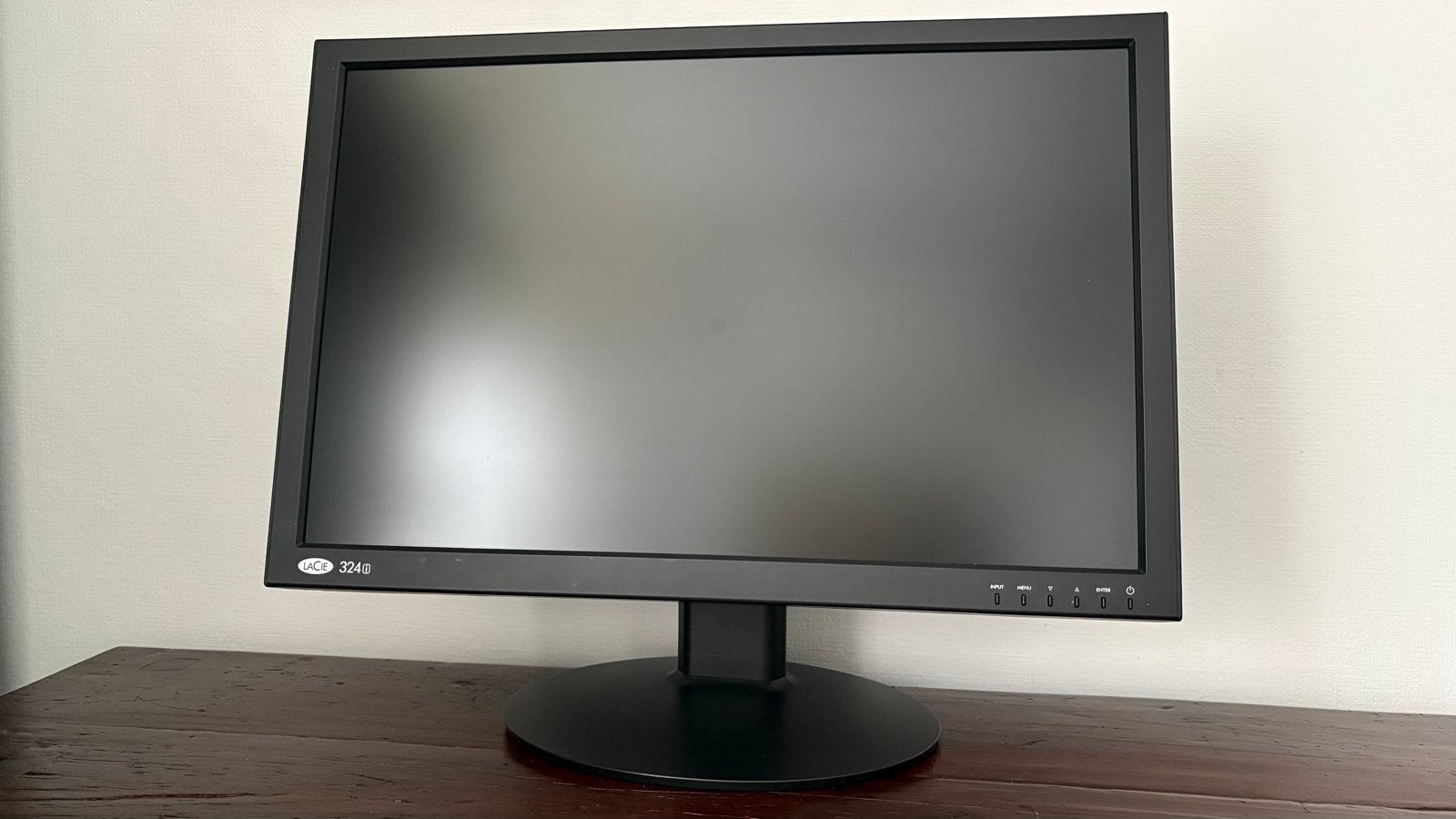 Lacie 324i 24 inch monitor - 10-bit voor videobewerking, Ophalen, Gebruikt, IPS, DisplayPort