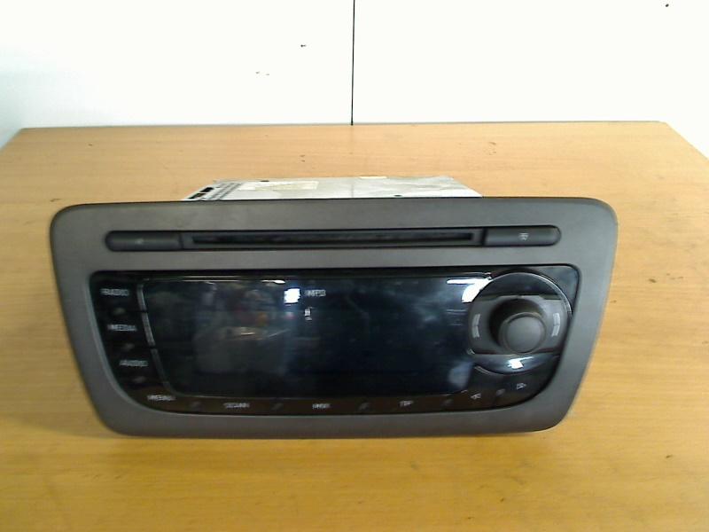 Radio Seat Ibiza IV (6J5) (2010-06/2015-05), Auto-onderdelen, Service@seat.de, Seat, Seat Deutschland GmbH, Gebruikt