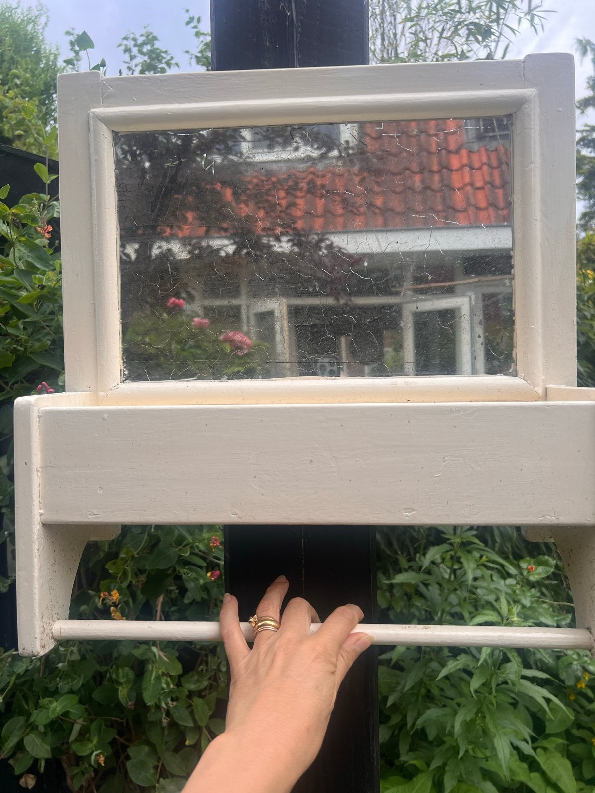 Brocante/vintage/landelijk houten spiegel handdoekrek toilet, Ophalen of Verzenden