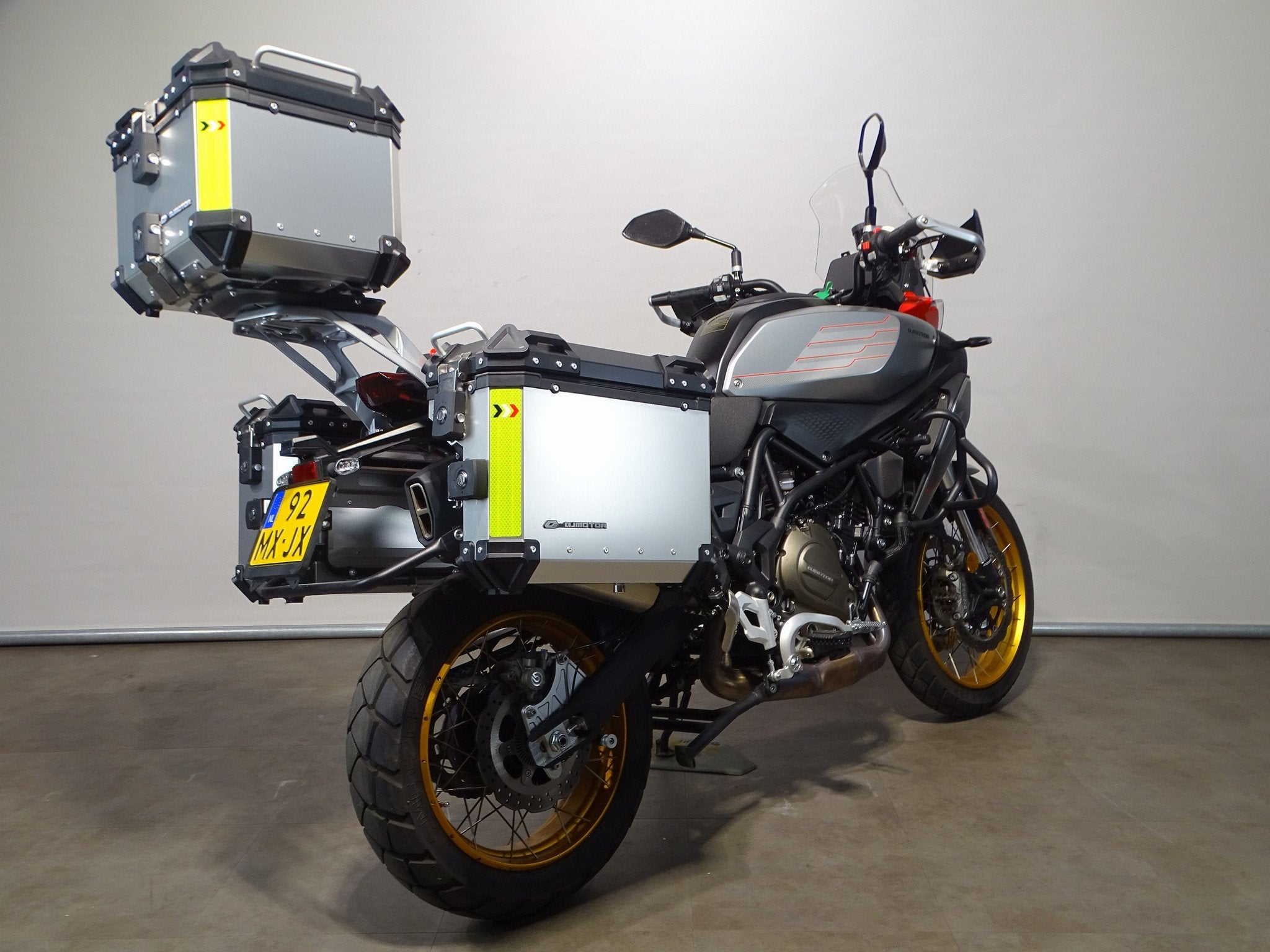 QJMOTOR SRT 700 SX TOURING, Meer dan 35 kW, Toermotor, QJMOTOR, Gebruikt